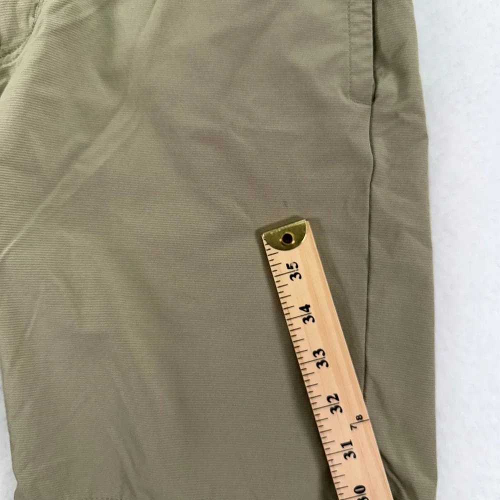 Travis Mathew Shorts Mens 32‎ (33) Beige Striped Chino Sports Golf Performance